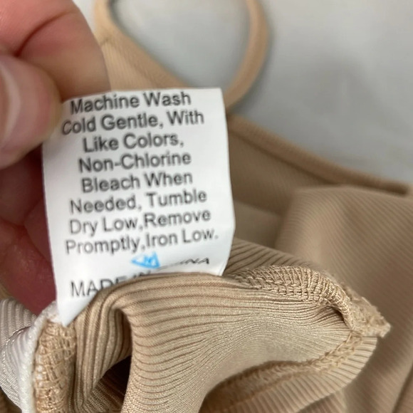 5/$25 SHEIN Quite Two Tone CrossoverFront Cami Top Cropped Ribbed Tan White L - Picture 9 of 10